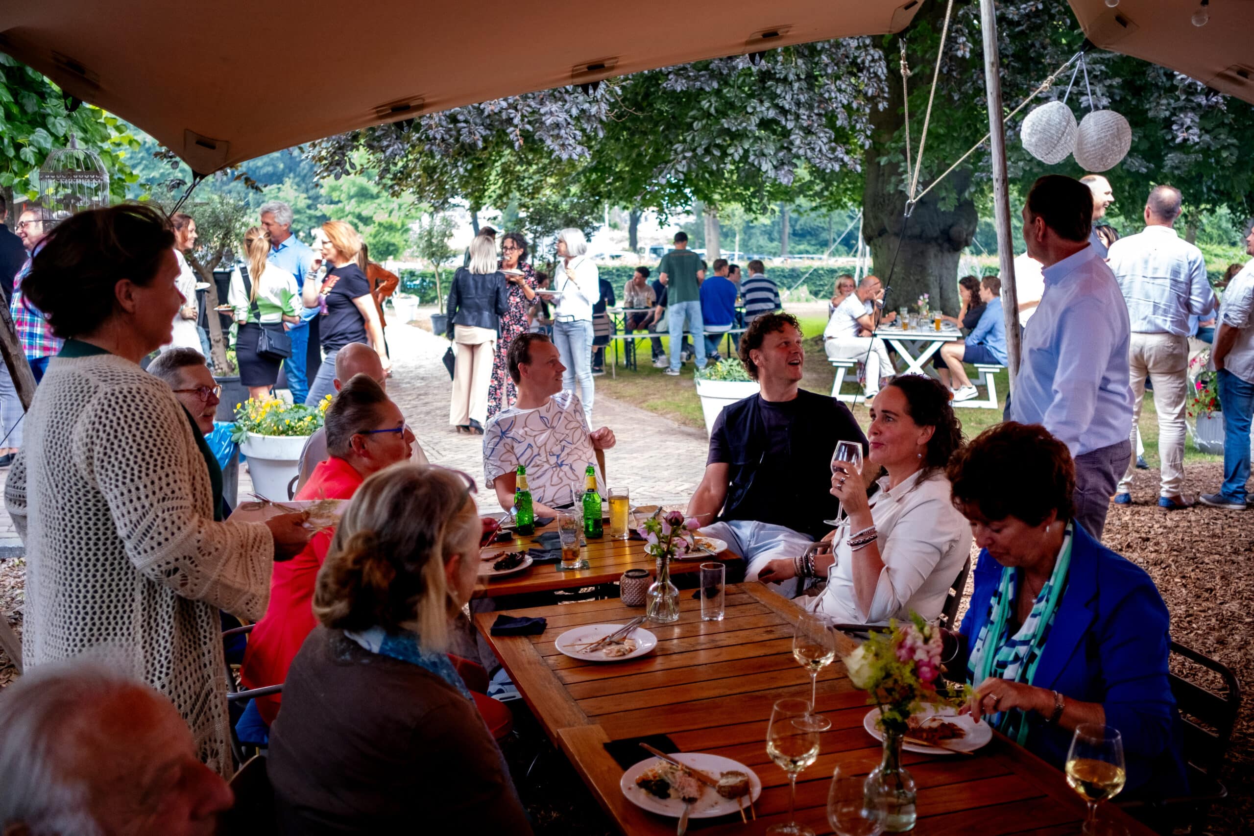 Vier je (familie) bij ons!